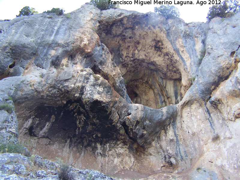 Pinturas rupestres de la Tinada del Ciervo II - Pinturas rupestres de la Tinada del Ciervo II. Abrigos