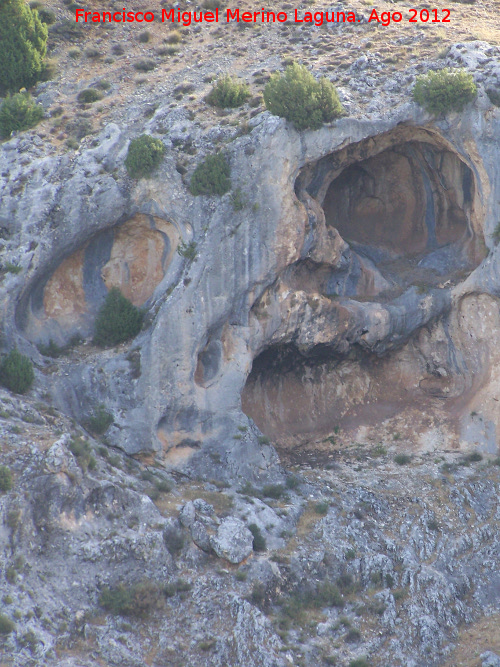 Pinturas rupestres de la Tinada del Ciervo II - Pinturas rupestres de la Tinada del Ciervo II. Abrigos