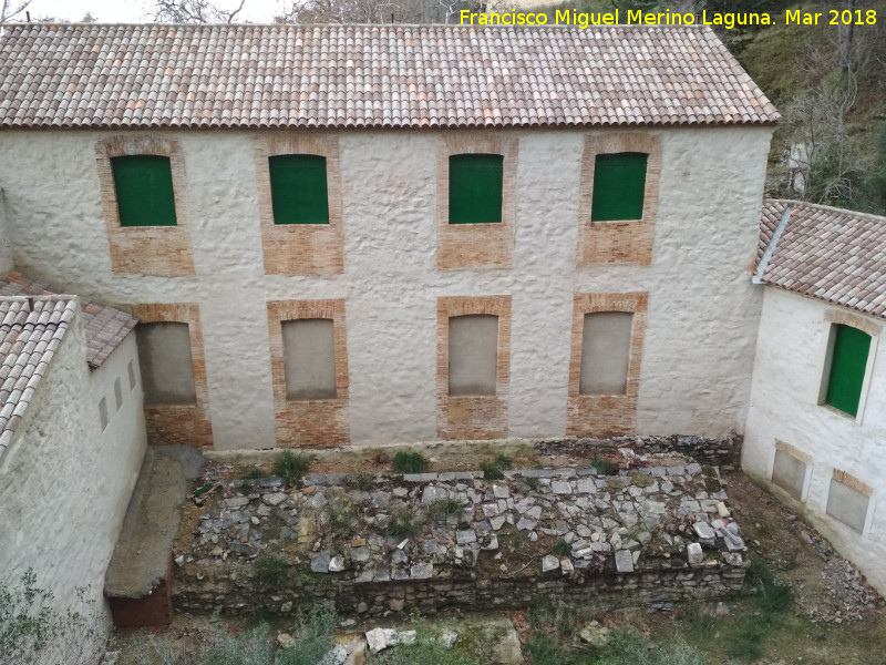 Balneario de Jabalcuz - Balneario de Jabalcuz. Patio y antiguos Baos de Fuencaliente