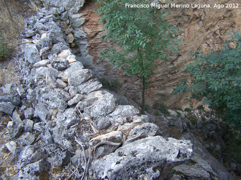 Muela de la Silleta - Muela de la Silleta. Muro