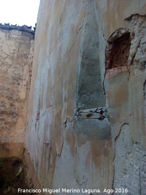 Ermita de Jabalcuz - Ermita de Jabalcuz. Pared de la cabecera del templo