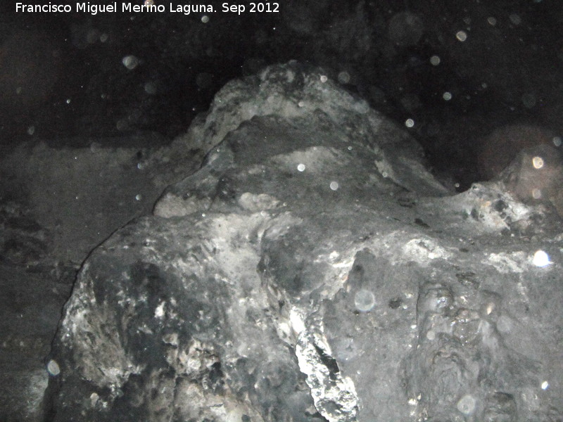 Cueva del Morrn - Cueva del Morrn. Formaciones rocosas