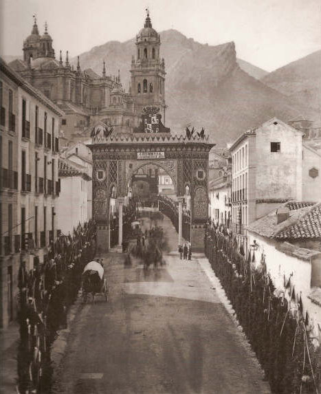 Calle Bernab Soriano - Calle Bernab Soriano. Arco conmemorativo de la visita de Isabel II en la Carrera, 1862.