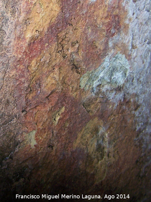 Pinturas rupestres del Pasillo del Zumbel Bajo - Pinturas rupestres del Pasillo del Zumbel Bajo. Restos de figuras