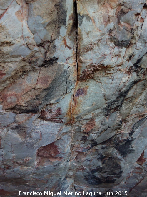 Pinturas rupestres de la Cueva de los Arcos II - Pinturas rupestres de la Cueva de los Arcos II. Restos de pinturas