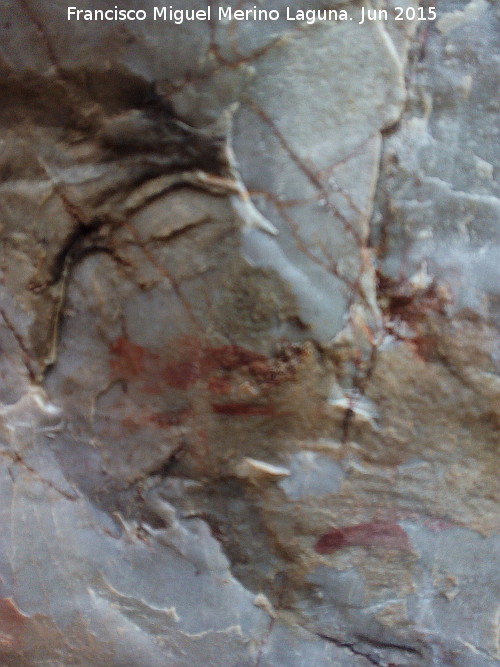 Pinturas rupestres de la Cueva de los Arcos II - Pinturas rupestres de la Cueva de los Arcos II. Oculado inferior y barra