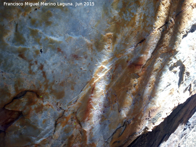 Pinturas rupestres de la Cueva de los Arcos IV - Pinturas rupestres de la Cueva de los Arcos IV. Panel superior