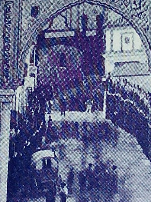 Calle Campanas - Calle Campanas. Arco conmemorativo por la visita de Isabel II 1862
