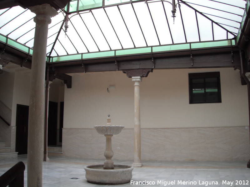 Palacio de los Villegas - Palacio de los Villegas. Patio