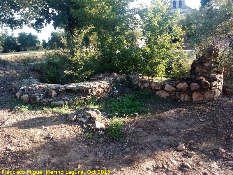 Villa romana de la Encina - Villa romana de la Encina. Muros circulares