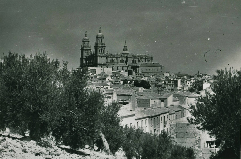 Catedral de Jaén - Catedral de Jaén. Foto antigua. Desde la Cuesta del Molinillo. Archivo IEG