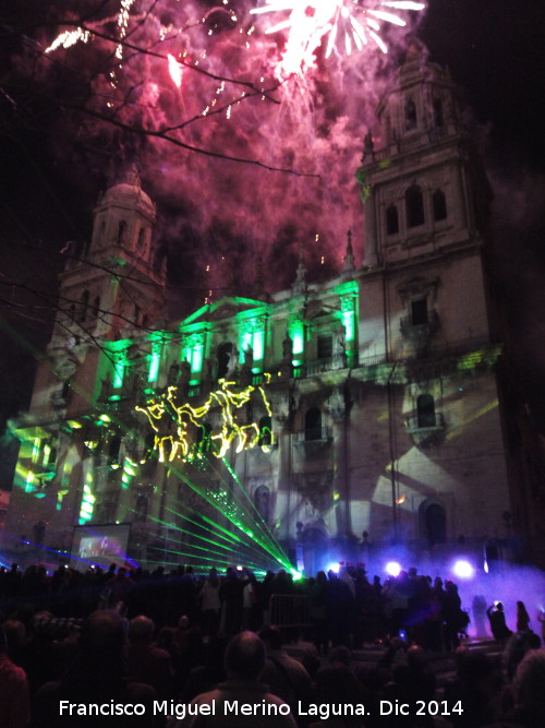 Catedral de Jan. Fachada - Catedral de Jan. Fachada. Espectculo de luz y fuegos artificiales