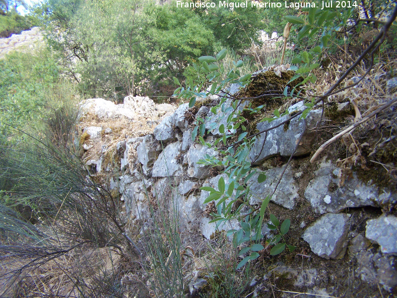 Calzada de Otiar - Calzada de Otiar. Muros de contencin