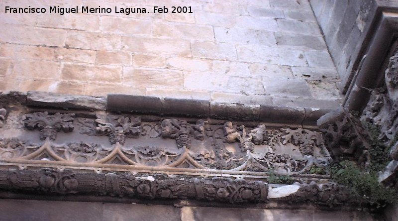 Catedral de Jan. Fachada gtica - Catedral de Jan. Fachada gtica. Quinta grgola empezando por la derecha