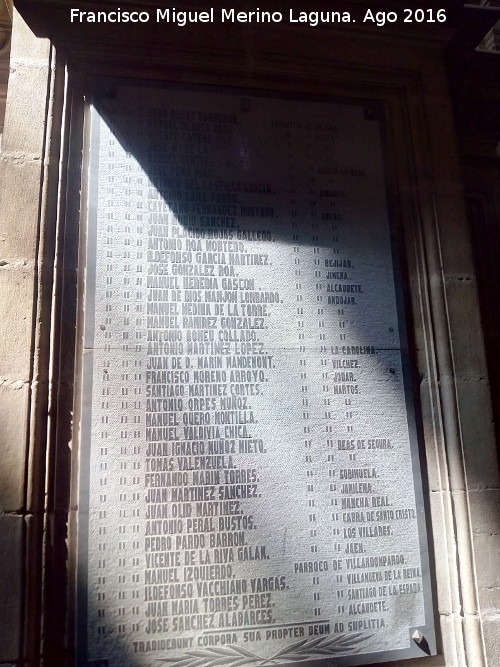 Catedral de Jan. Interior - Catedral de Jan. Interior. Placa a los Sacerdotes asesinados durante la Guerra Civil