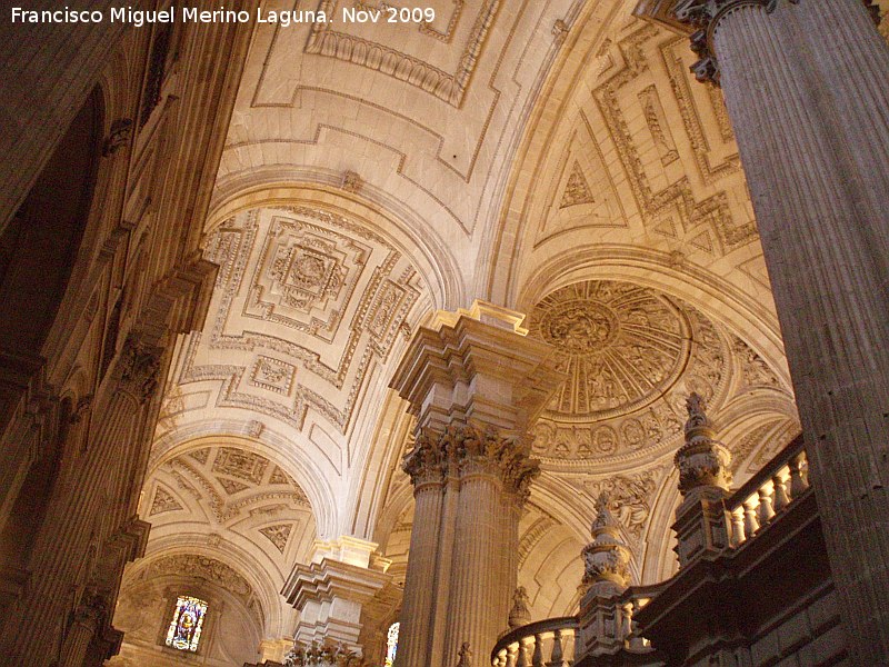 Catedral de Jan. Interior - Catedral de Jan. Interior. 