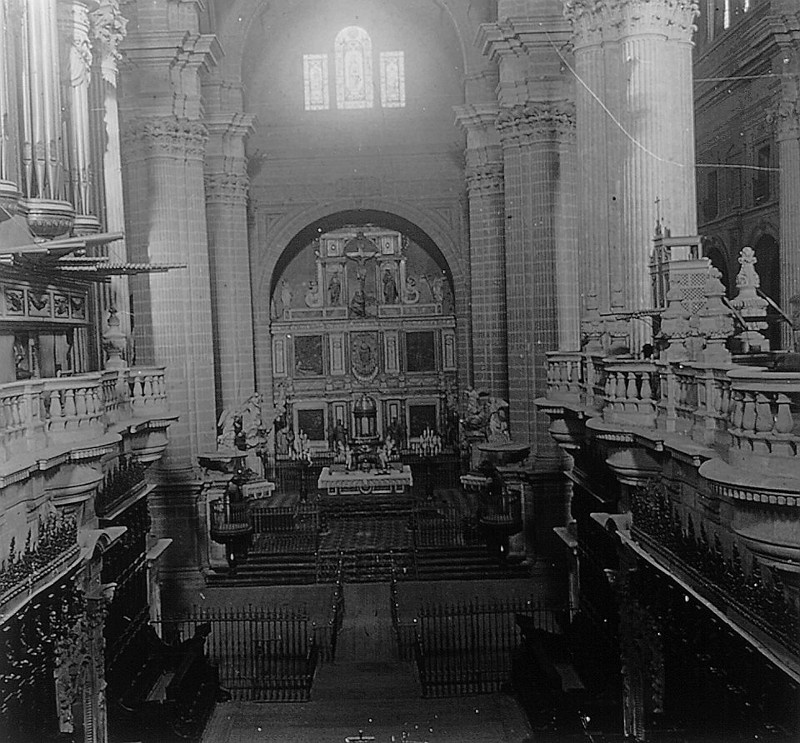 Catedral de Jan. Interior - Catedral de Jan. Interior. Foto antigua
