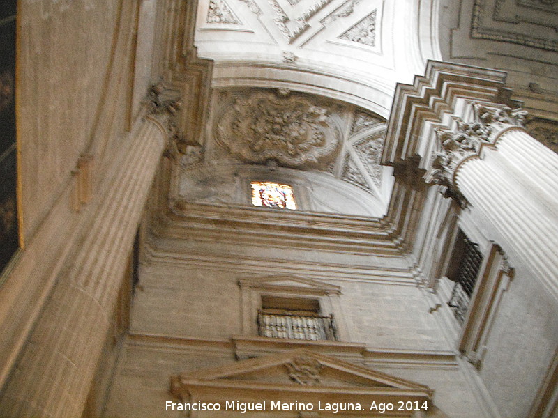 Catedral de Jan. Fachada Interior - Catedral de Jan. Fachada Interior. Bveda de la Puerta del Clero