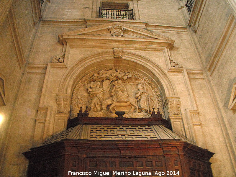 Catedral de Jan. Fachada Interior - Catedral de Jan. Fachada Interior. Relieve de la Puerta de los Fieles