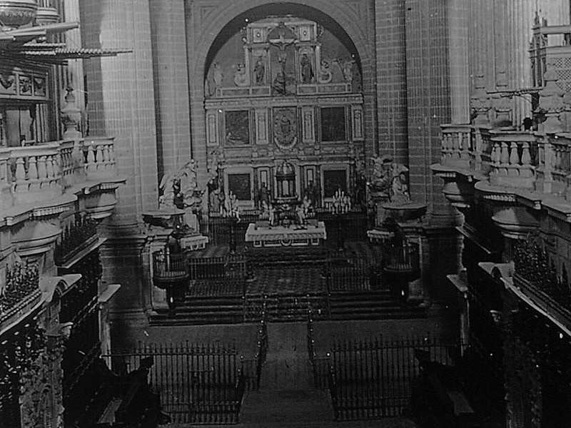 Catedral de Jan. Presbiterio - Catedral de Jan. Presbiterio. Foto antigua