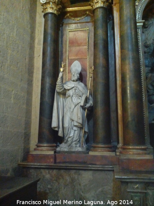 Catedral de Jaén. Capilla de San Eufrasio - Catedral de Jaén. Capilla de San Eufrasio. Escultura izquierda