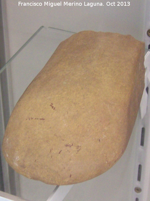 Yacimiento del Cerro Pintado - Yacimiento del Cerro Pintado. Hachas pulimentadas del neoltico. Museo Colegio San Antonio - Martos