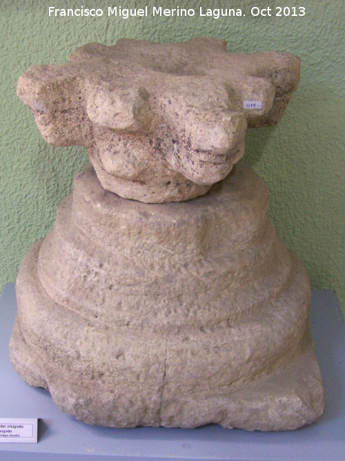 Historia de Lora de Estepa - Historia de Lora de Estepa. Capitel visigodo. Museo San Antonio de Padua - Martos