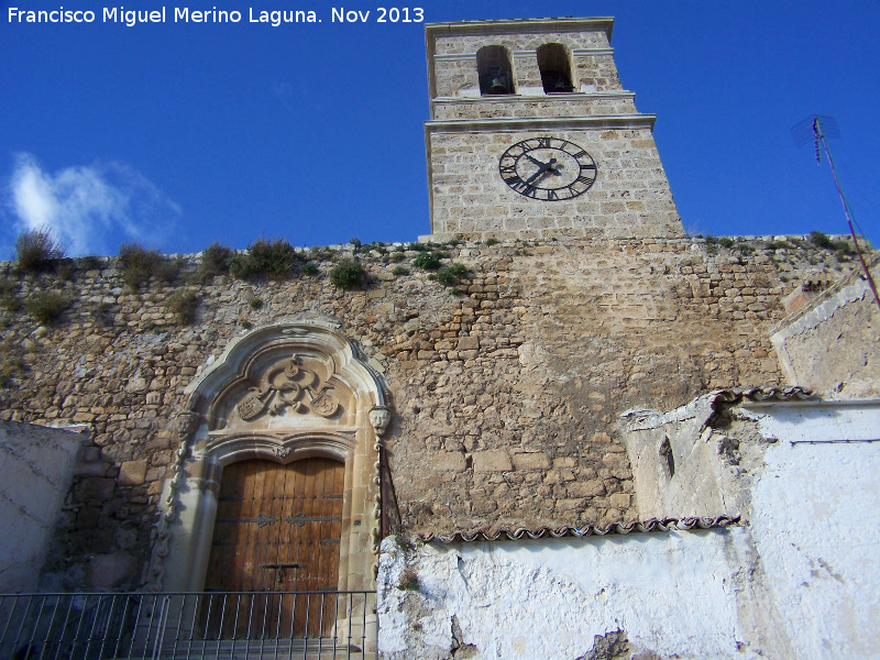 Castillo de La Guardia. Puerta de Acceso - Castillo de La Guardia. Puerta de Acceso. Puerta junto al campanario