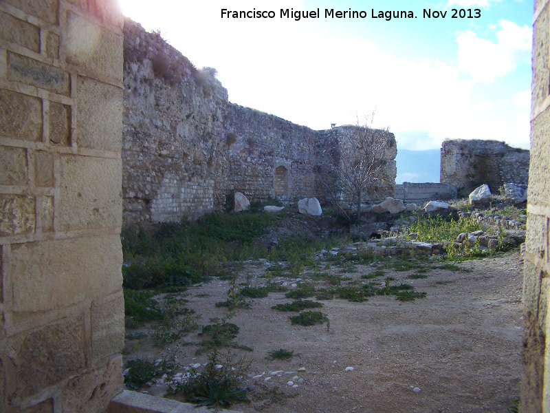 Castillo de La Guardia. Muralla - Castillo de La Guardia. Muralla. Muralla Este a intramuros