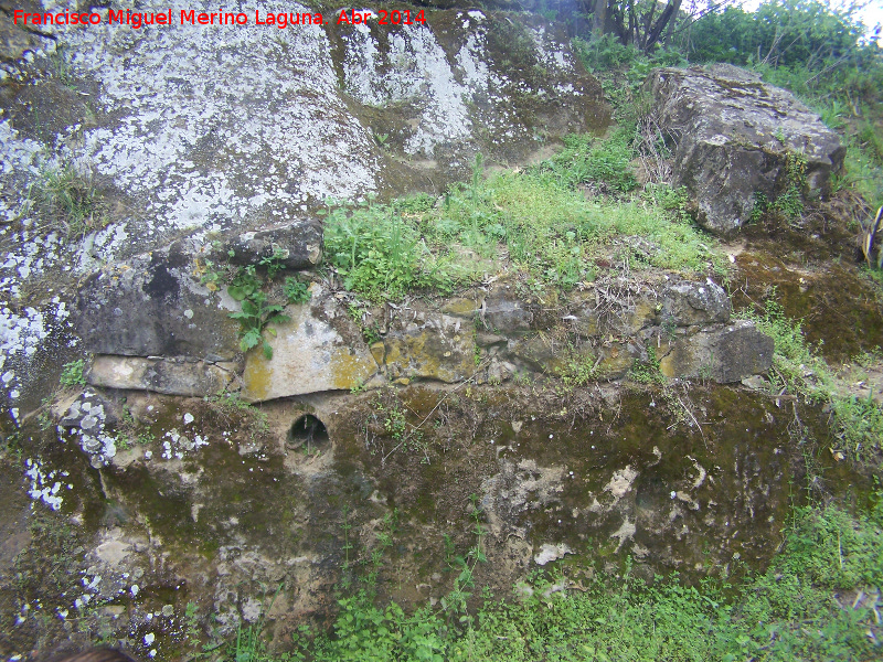 Cuevas de Lituergo - Cuevas de Lituergo. Hueco de un madero