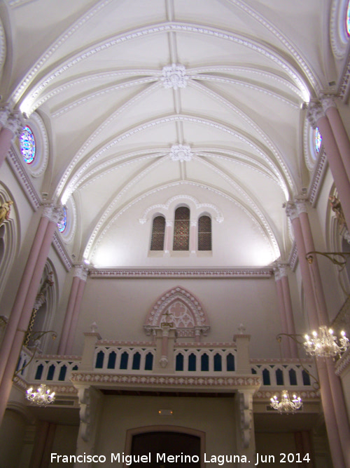 Capilla de los Marqueses de Linares - Capilla de los Marqueses de Linares. Bveda y coro