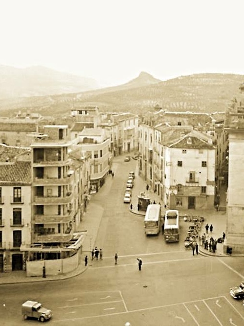 La Verdadera - La Verdadera. Foto antigua. A la derecha de la Calle Ramn y Cajal