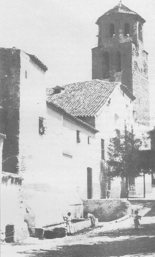 Iglesia de la Magdalena - Iglesia de la Magdalena. Fuente adosada a la Iglesia de la Magdalena, el agua sobrante serva para regar las huertas