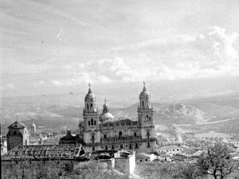 Convento de La Merced - Convento de La Merced. Foto antigua. Con su tejado arruinado y la Catedral al fondo