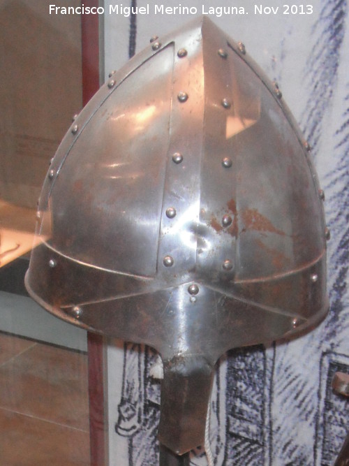 Yelmo - Yelmo. Casco de infantera cristiana. Museo de la Batalla de las Navas de Tolosa
