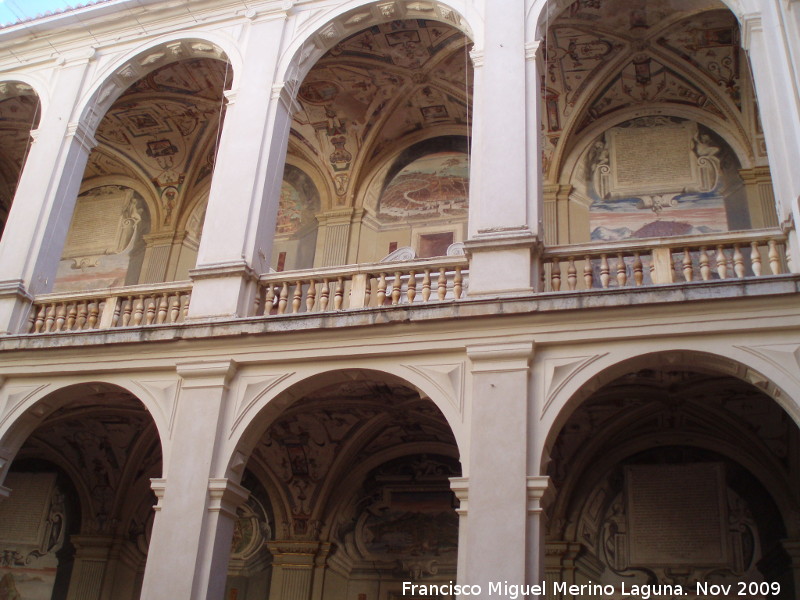 Palacio del Marqus de Santa Cruz - Palacio del Marqus de Santa Cruz. Patio