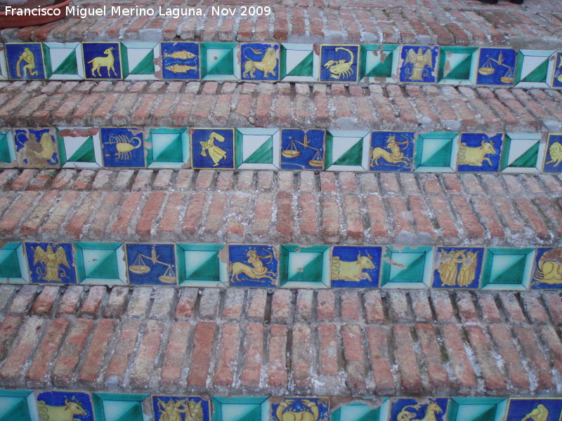 Palacio del Marqus de Santa Cruz - Palacio del Marqus de Santa Cruz. Azulejos de las escaleras del patio