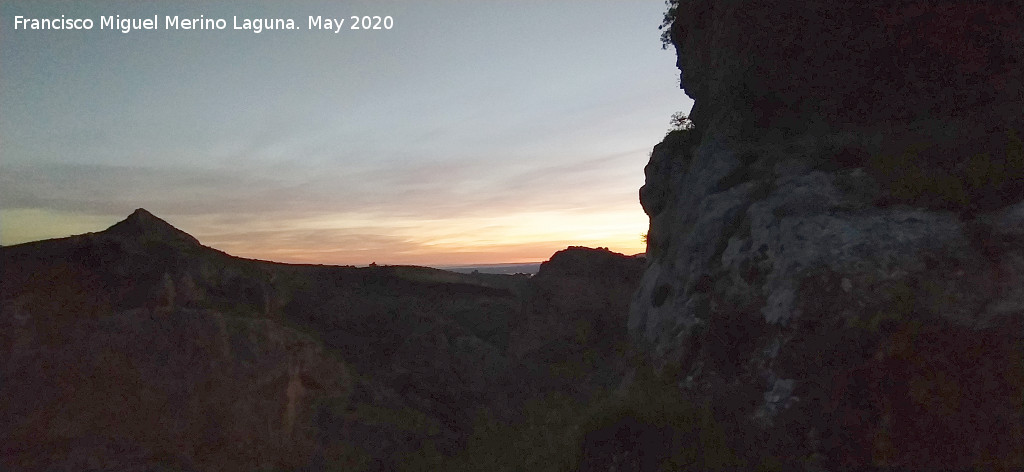 Los Ca�ones - Los Ca�ones. Amaneciendo desde el Camino de la Canalizaci�n - Los Villares