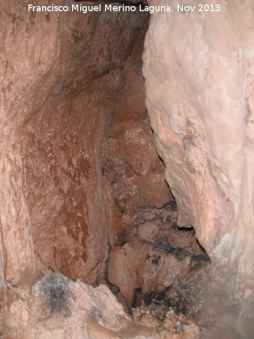 Cueva de Golliat - Cueva de Golliat. Hacia la hornacina