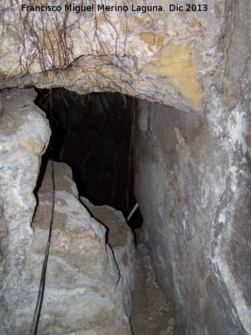 Cueva del Santo - Cueva del Santo. Entrada al pozo