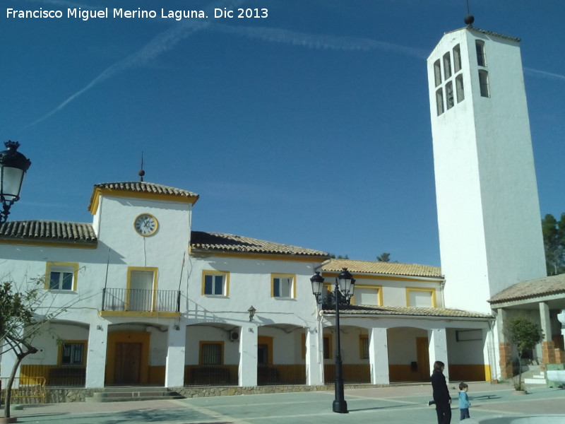 Plaza Virgen de la Asuncin - Plaza Virgen de la Asuncin. Ayuntamiento y campanario