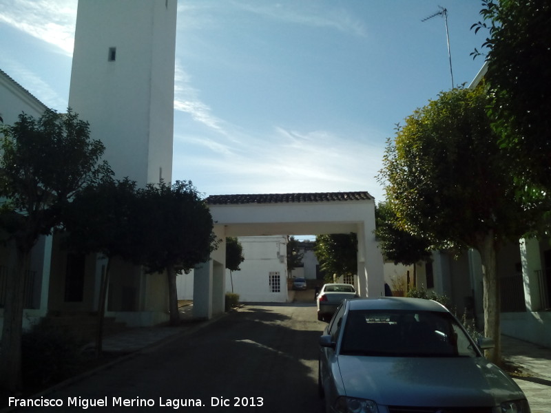 Plaza de la Constitucin de Vados de Torralba - Plaza de la Constitucin de Vados de Torralba. Soportales