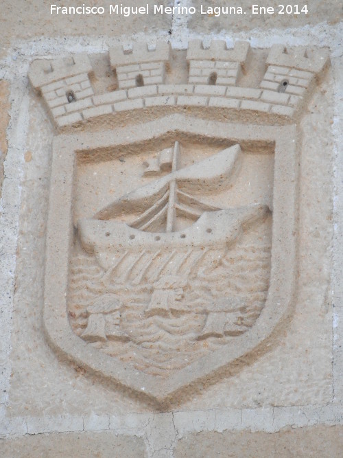 Almucar - Almucar. Escudo de la ciudad en el Castillo de San Miguel