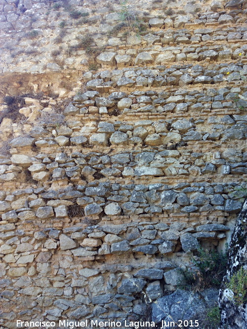 Muralla de Jan. Lienzo Norte I - Muralla de Jan. Lienzo Norte I. Hiladas de mampostera con hiladas de ladrillo