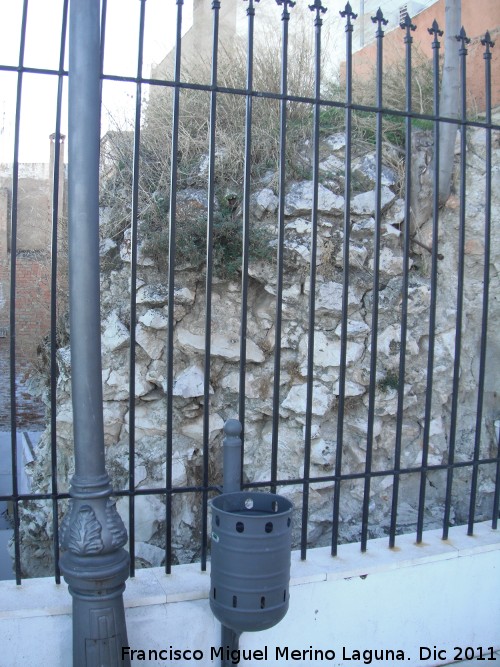 Muralla de Jan. Torren continuacin de la Puerta de Martos - Muralla de Jan. Torren continuacin de la Puerta de Martos. Despus de la construccin de la plaza