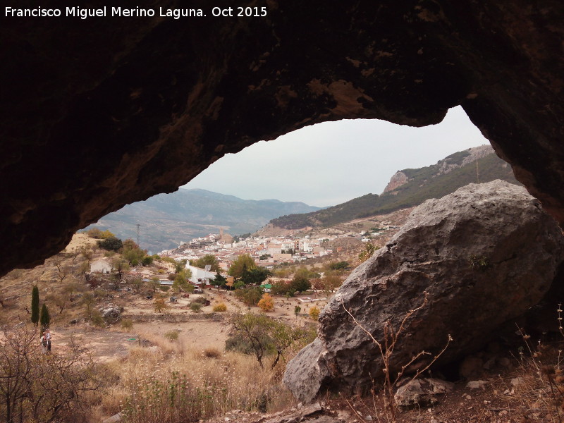 Cueva de Aro - Cueva de Aro. Pegalajar desde la cueva