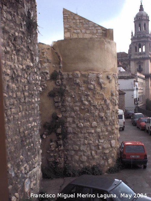 Muralla de Jan. Torren cilndrico de la Carrera de Jess - Muralla de Jan. Torren cilndrico de la Carrera de Jess. 