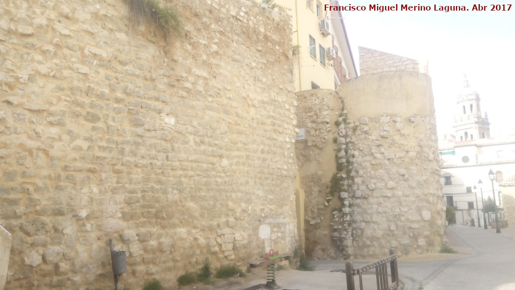 Muralla de Jan. Torren cilndrico de la Carrera de Jess - Muralla de Jan. Torren cilndrico de la Carrera de Jess. 