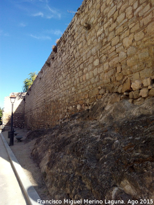 Muralla de Jan. Lienzo del Molino de la Condesa - Muralla de Jan. Lienzo del Molino de la Condesa. 