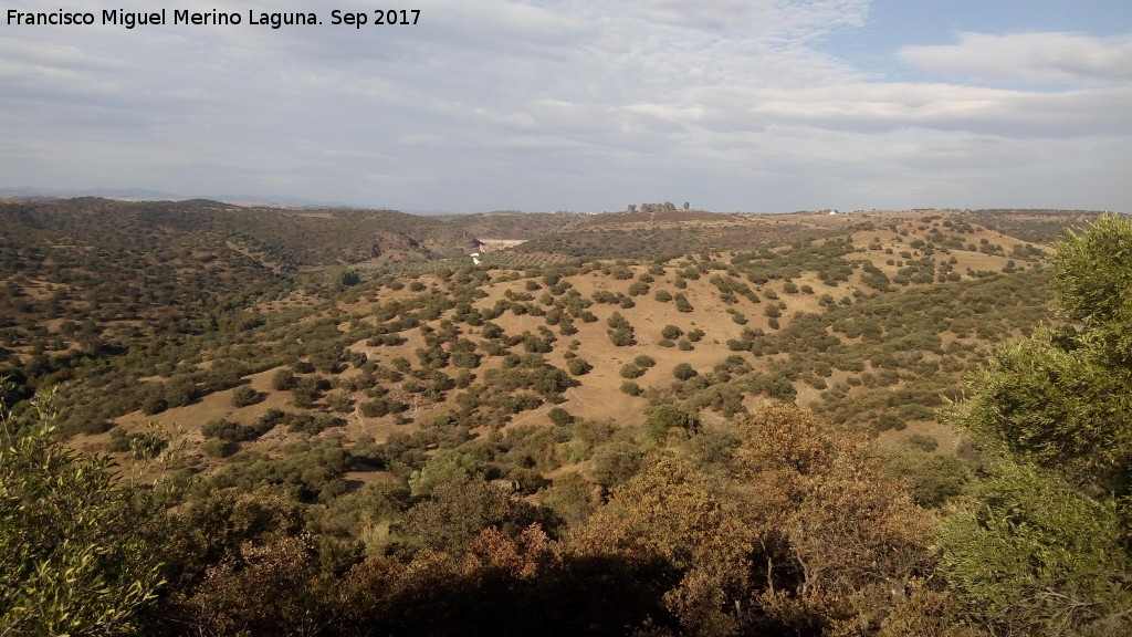 Trincheras del Cerro de las Trincheras - Trincheras del Cerro de las Trincheras. Vistas hacia las trincheras del Cerro de la Confederacin